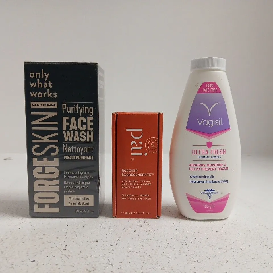 APPROXIMATELY 15 ASSORTED COSMETIC ITEMS INCLUDING VARIOUS MAKES AND BRANDS - COLLECTION ONLY