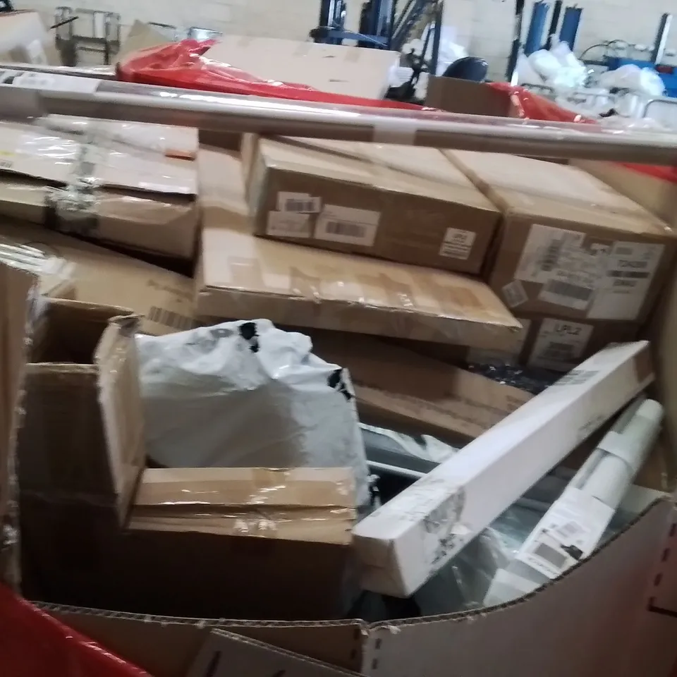 PALLET OF ASSORTED HOUSEHOLD GOODS AND PRODUCTS TO INCLUDE;CAMPING BAG,ROLLER BLINDS,PICTURE FRAME 