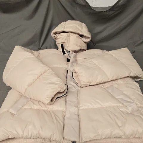 NIKE CREAM WINTER COAT SIZE M