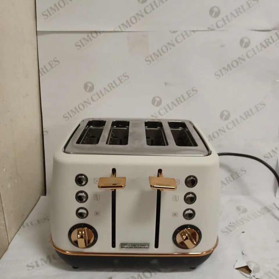 MORPHY RICHARDS 4-SLICE TOASTER - WHITE