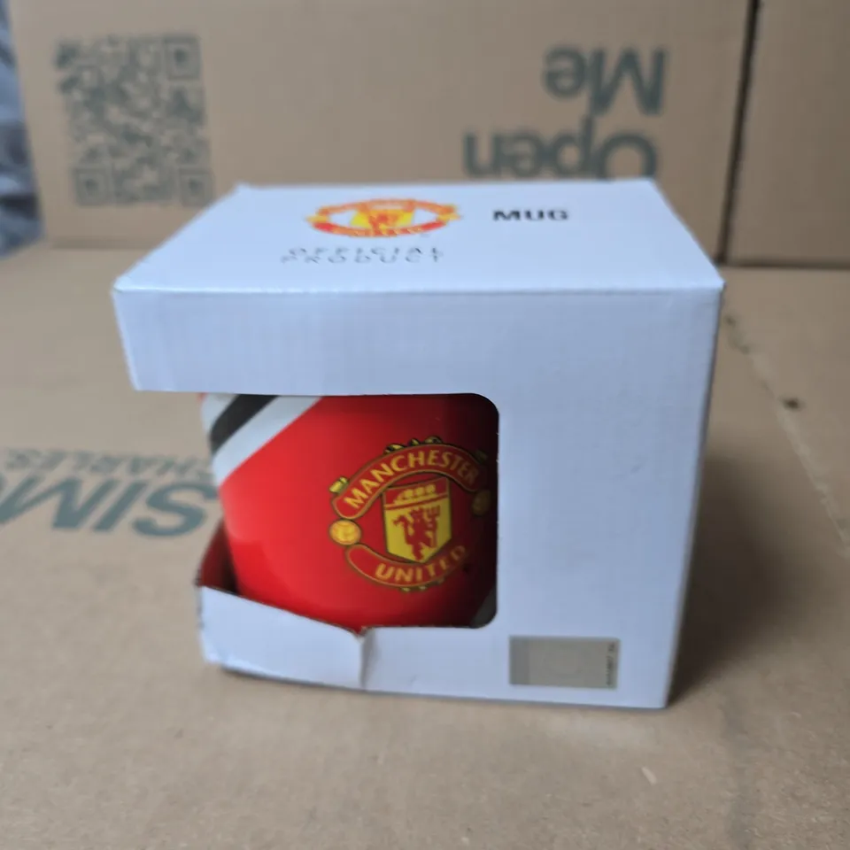 MANCHESTER UNITED OFFICIAL MUG – RED CREST, BOXED