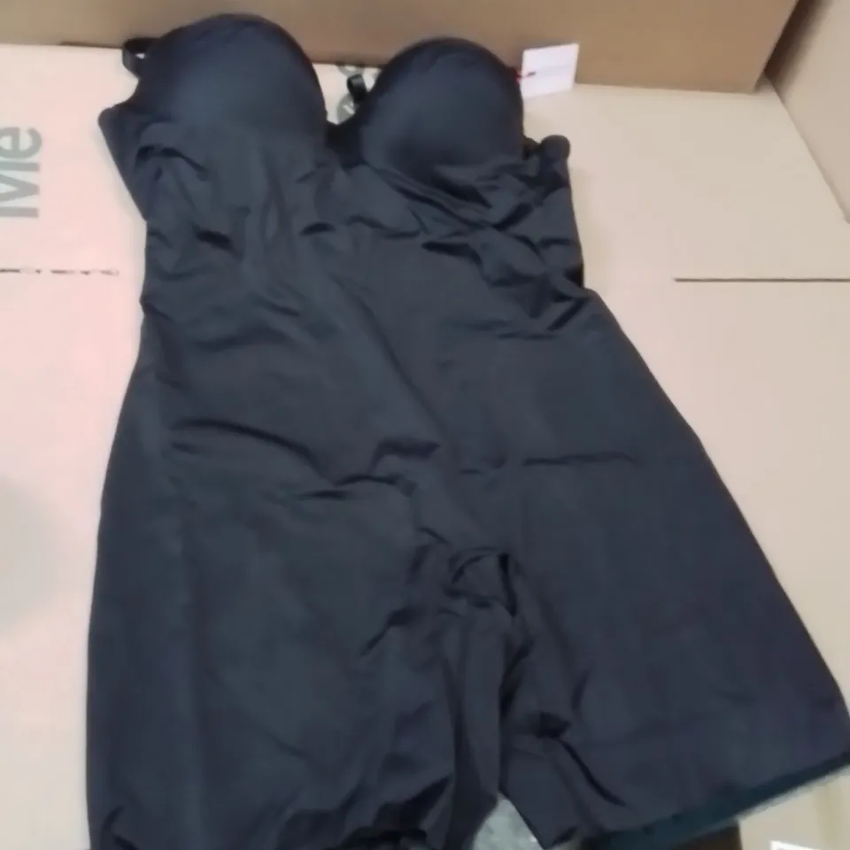 BOXED BRAND NEW APPROXIMATELY 3 MAGISCULPT BLACK BODYSUIT SIZE 38E
