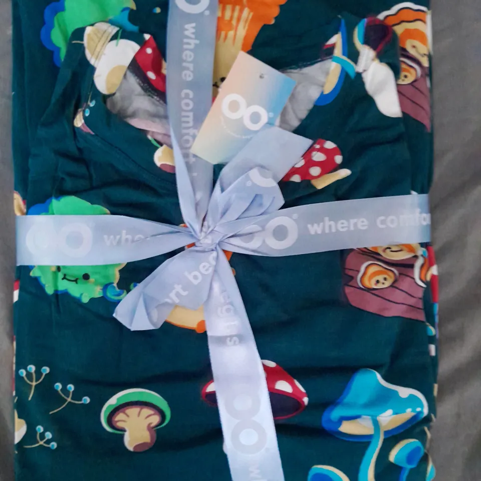 OODIE SLEEP T-SHIRT IN DARK TEAL W. MUSHROOM DESIGN