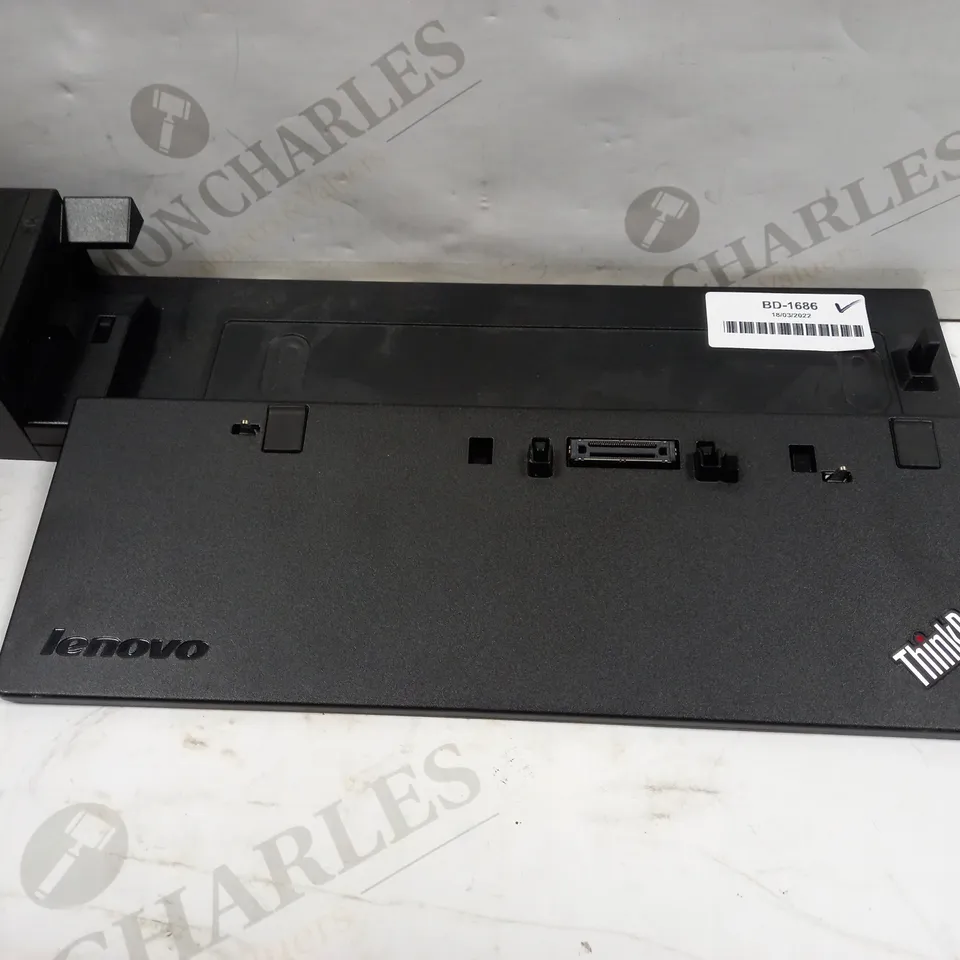 LENOVO THINKPAD PRO DOCK - 40A1