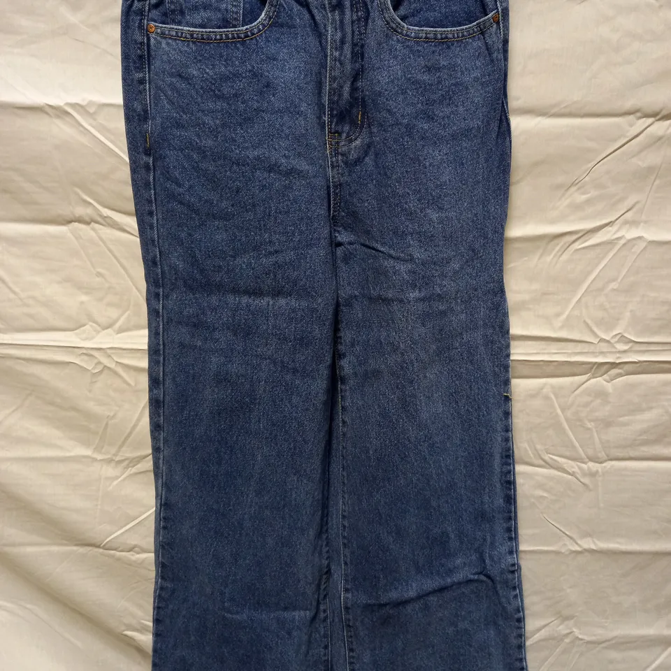 BOX OF APPROX 9 BRAND NEW COTTON:ON LONG WIDE LEG JEANS - COOGEE BLUE SIZE AUS 6	