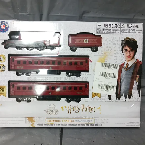 BOXED HOGWARTS EXPRESS MOVING TRAIN SET