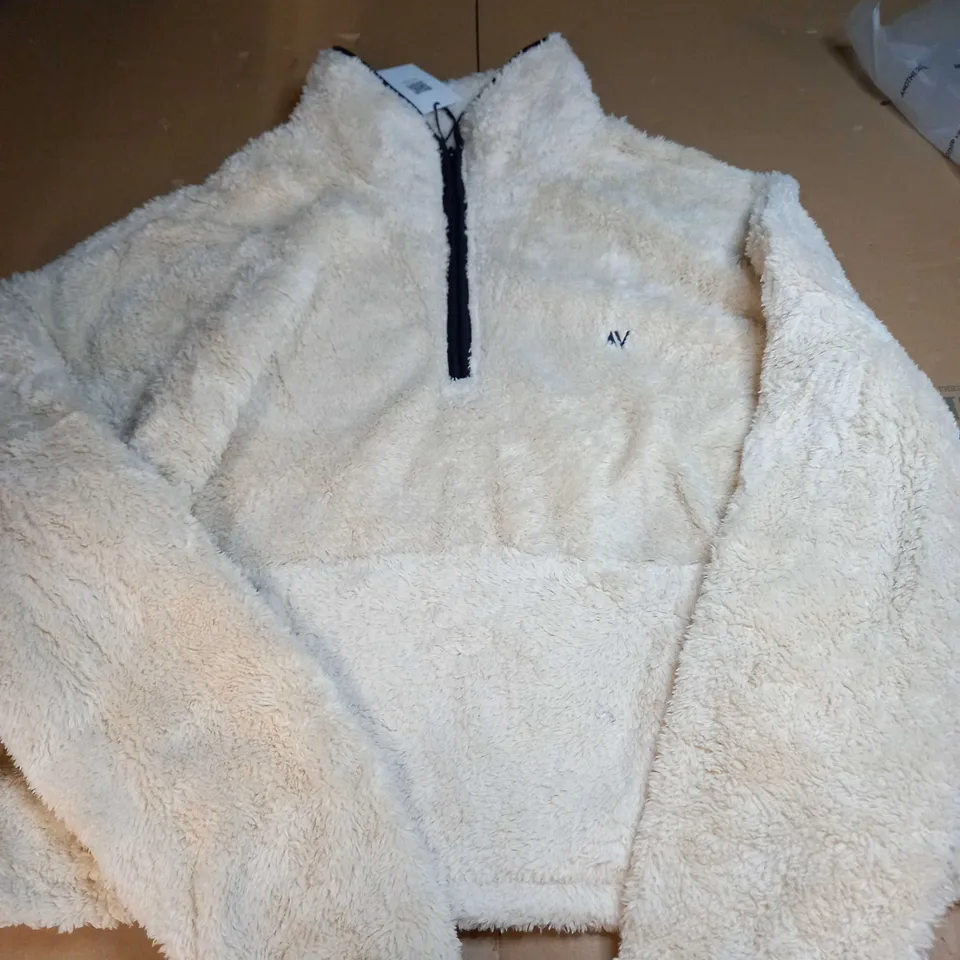 ANOTHER VERSION FLUFFY QUARTER ZIP - UK SMALL