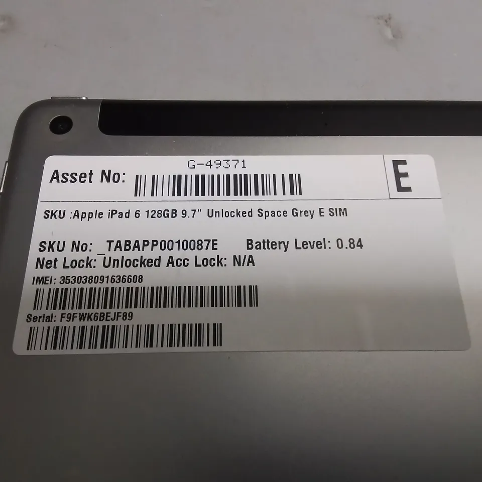 UNBOXED APPLE IPAD 6 128GB 9.7"  IN SPACE GREY