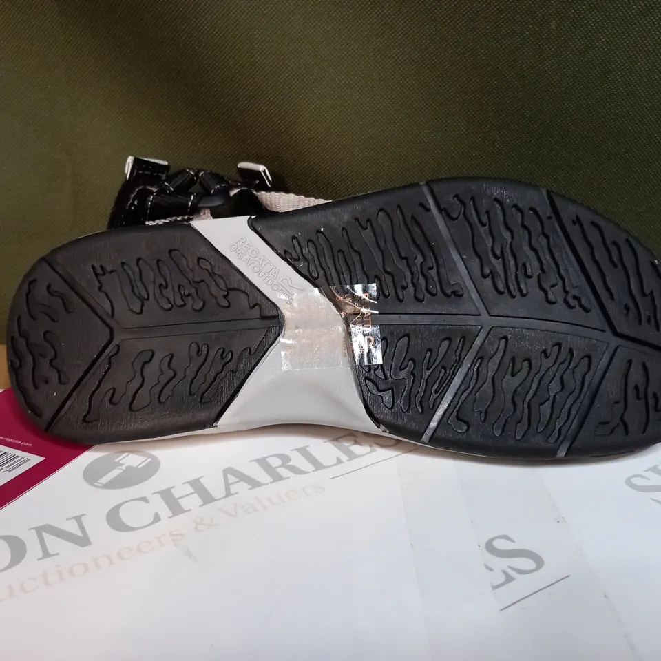 REGATTA LADY SANTA SOL SANDALS SIZE 6