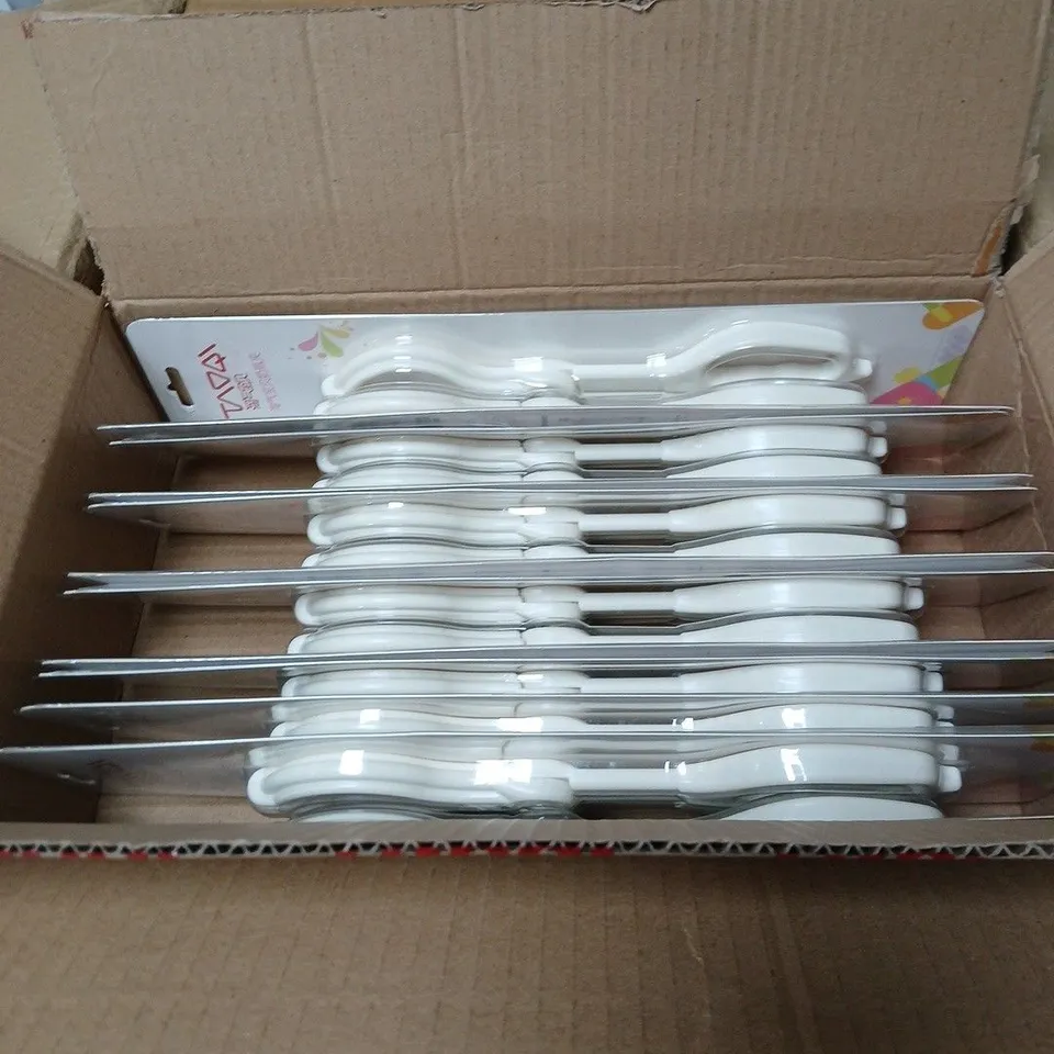 BOX OF APPROXIMATELY 48 SCISSOR BOTTLE CLIP HOLDERS