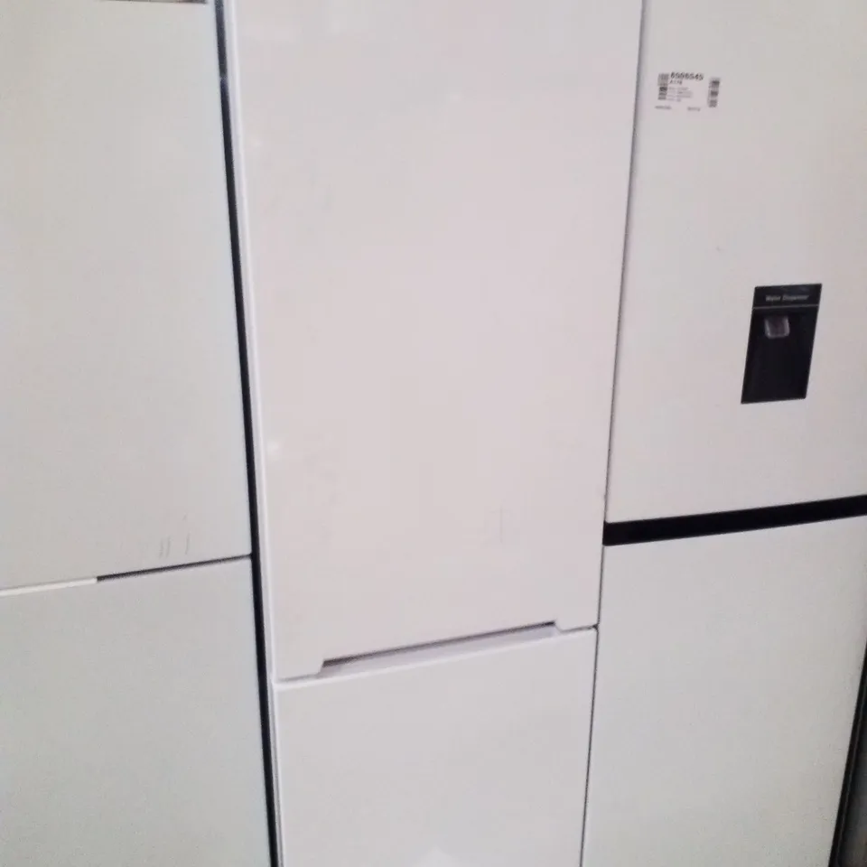RUSSELL HOBBS 7030 279L 180CM HIGH FRIDGE IN WHITE - UNPROCESSED RAW RETURN