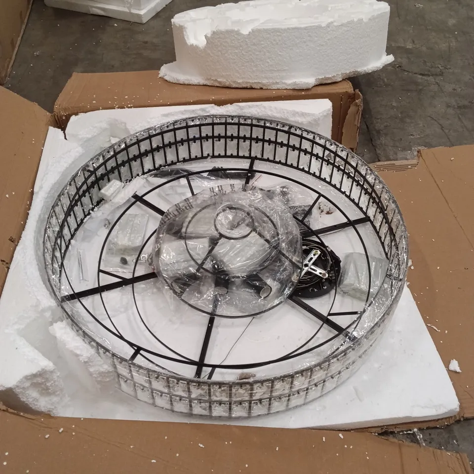 BOXED CHANDELIER LIGHT PENDANT (1 BOX)