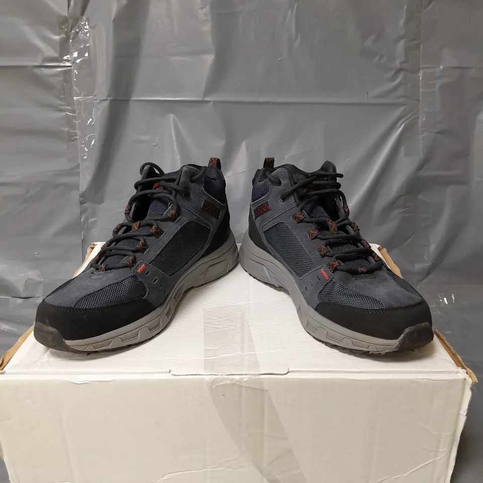 SKECHERS MENS LACE UP BOOTS NAVY SIZE 8