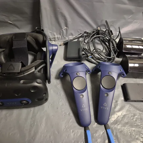 VIVE PRO 2 VIRTUAL REALITY HEADSET AND CONTROLLERS