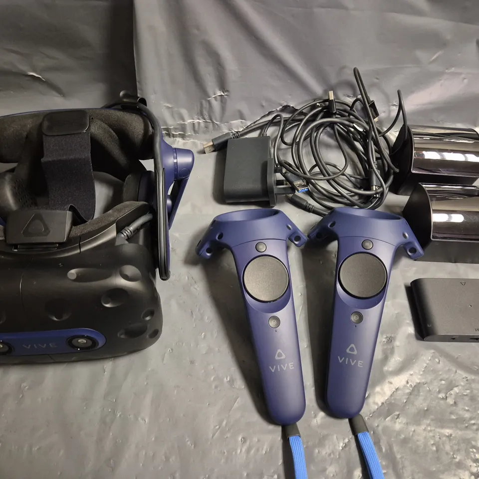 VIVE PRO 2 VIRTUAL REALITY HEADSET AND CONTROLLERS