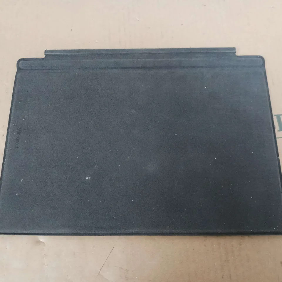 MICROSOFT DETACHABLE KEYBOARD