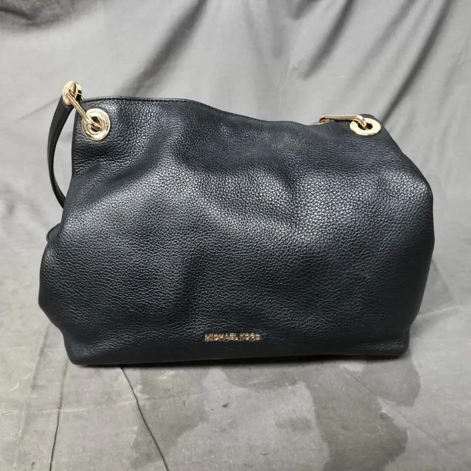 MICHAEL KORS BLACK PEBBLED LEATHER SHOULDER BAG