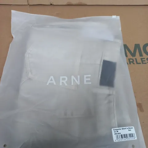 ARNE CARPENTER SHORT IN STONE – SIZE 36R