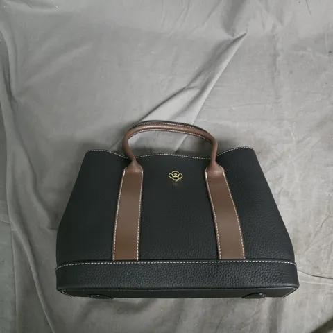 BLACK PEBBLED LEATHER HANDBAG WITH BROWN HANDLES