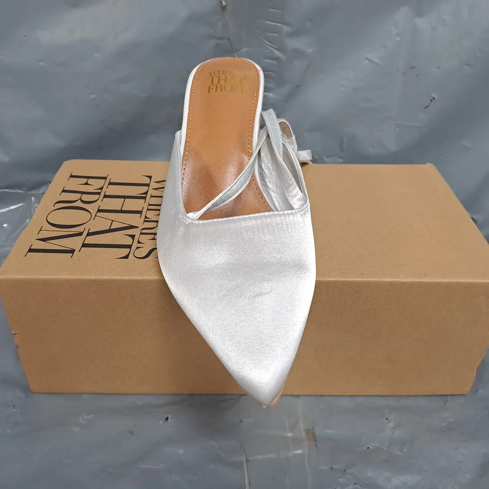 BOXED PAIR OF WHERE'S THAT FROM POINTED TOE HEELED SHOES IN SILVER SIZE UK 6
