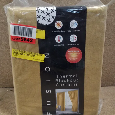 BOXED POLYESTER ROOM DARKENING PENCIL PLEAT CURTAINS (1 BOX)