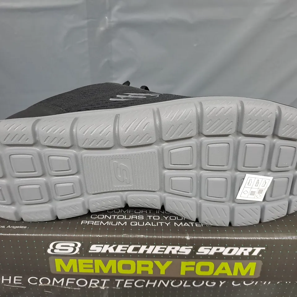 BOXED PAIR OF SKECHERS TRACK RIPKENT TRAINERS IN NAVY/BLACK - UK 13