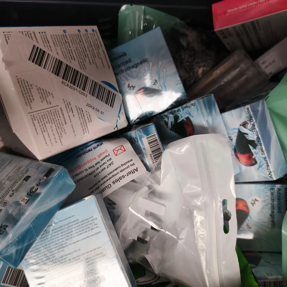 APPROXIMATELY 10 ASSORTED HOUSEHOLD ITEMS TO INCLUDE DOUBLE SIDED DOT TAPE, WI-FI CAMERA, ETC