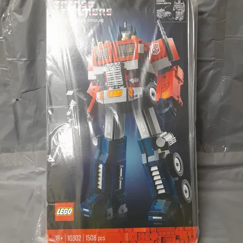 BOXED LEGO TRANSFORMERS OPTIMUS PRIME 10302