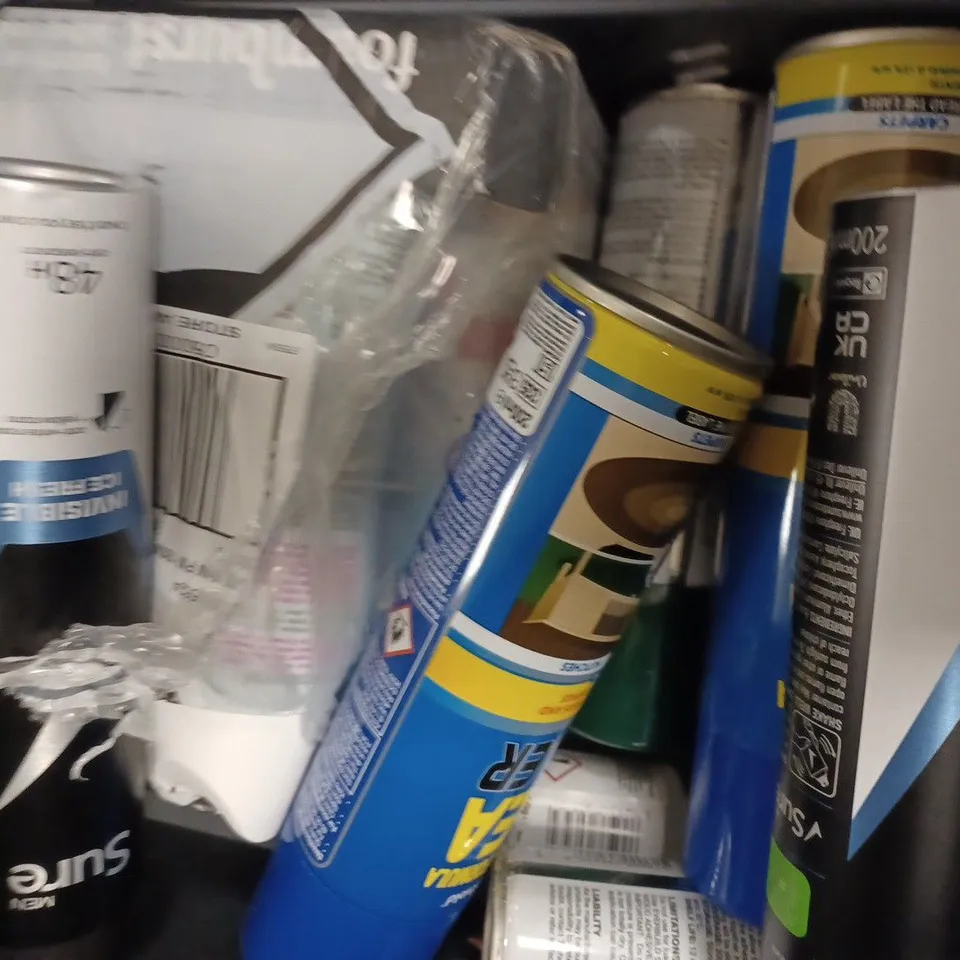 BOX OF APPROX 10 ASSORTED AEROSOLS TO INCLUDE FLEA KILLER, SURE MEN DEODORANT, EVER BUILD MITRE FAST, ETC 