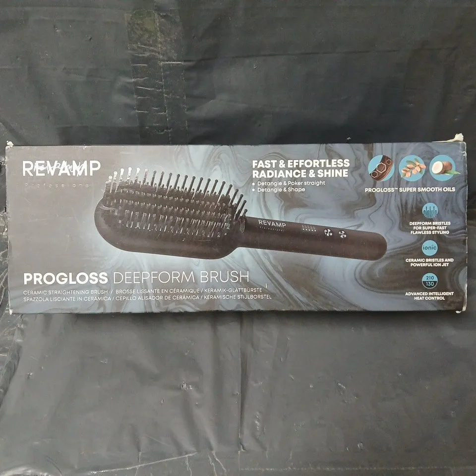 Revamp ProGloss DeepForm Brush – Ceramic Straightening Brush BR-2000-GB