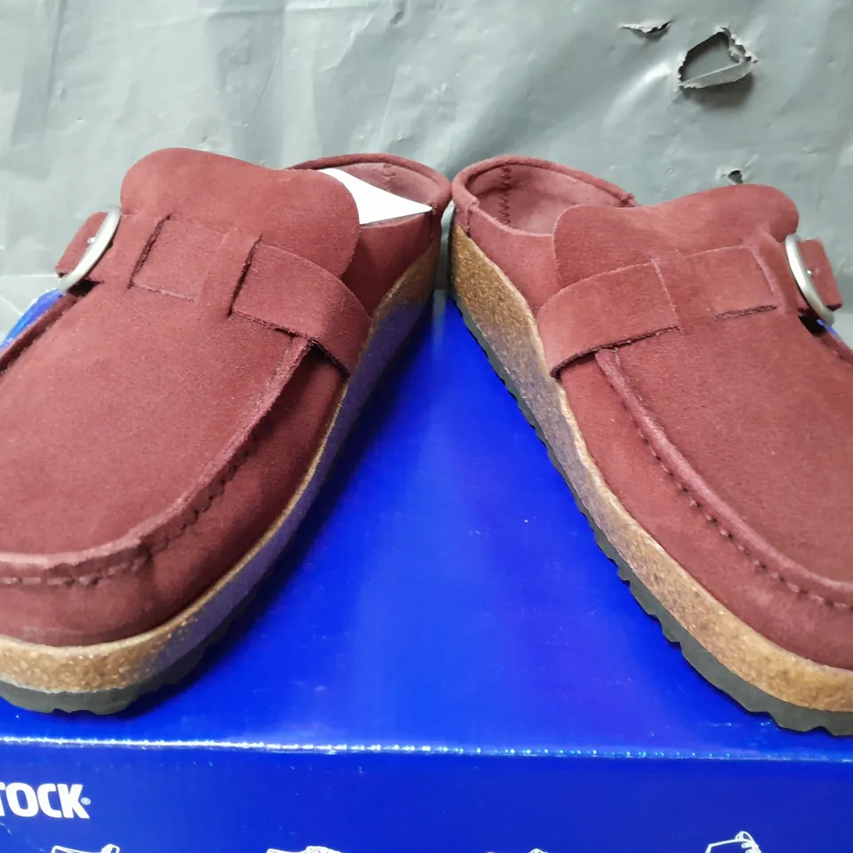 BOXED BIRKENSTOCK BUCKLEY SHOES IN RED - SIZE 38