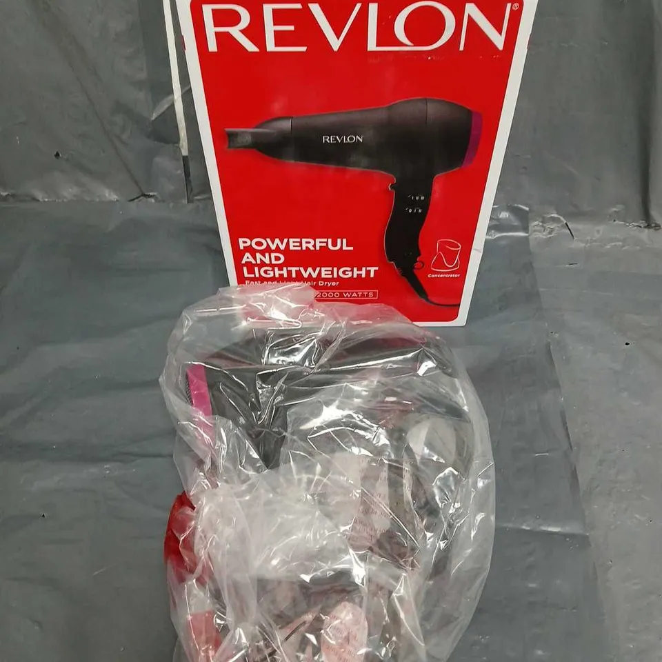 BOXED REVLON FAST AND LIGHT HAIR DRYER IN BLACK