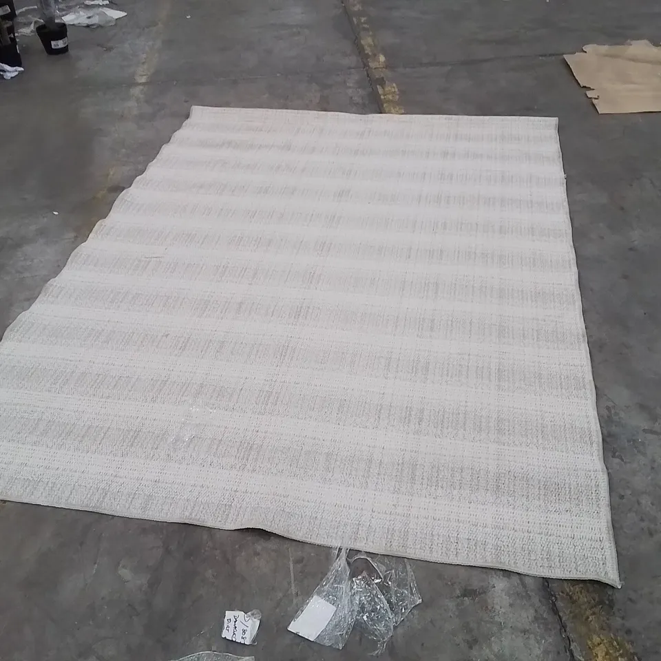 QUALITY DESIGNER AREA RUG - APPROXIMATELY 220X160CM