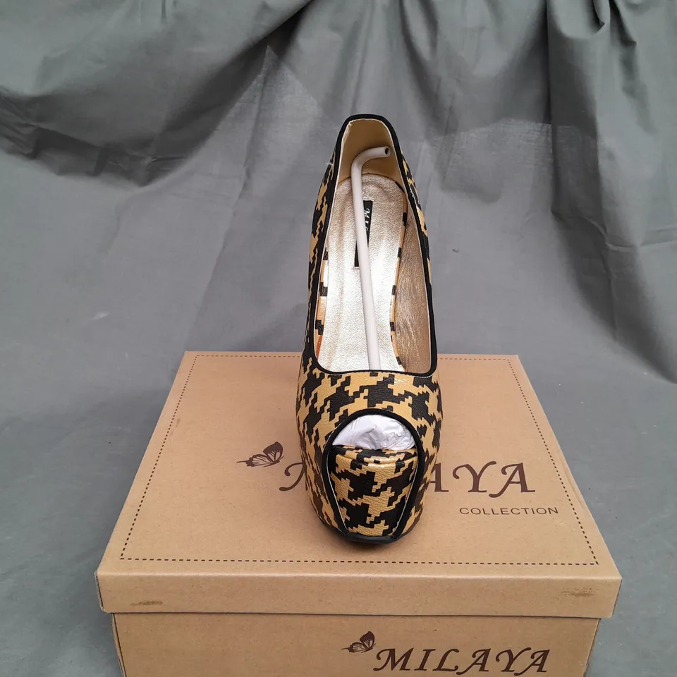 BOX OF APPROX 12 MILAYA GOLD & BLACK OPEN TOE HIGH HEELS IN VARIOUS SIZES