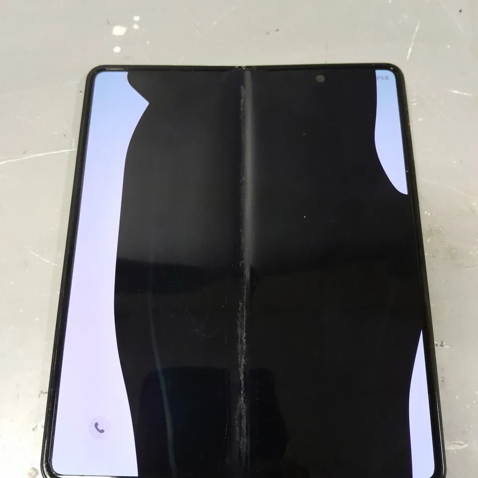 SMASUNG GALAXY FOLD IN BLACK 