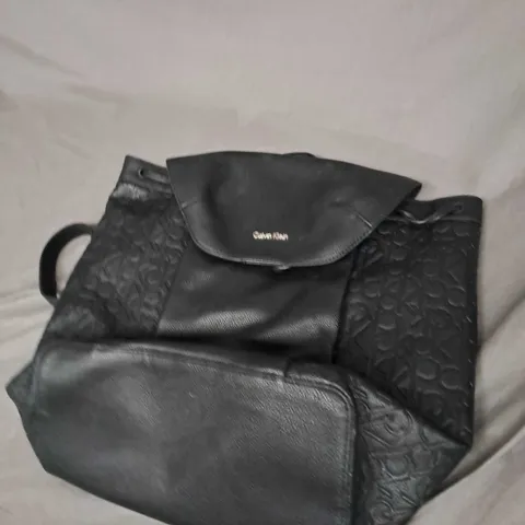 CALVIN KLEIN LEATHER HAND BAG