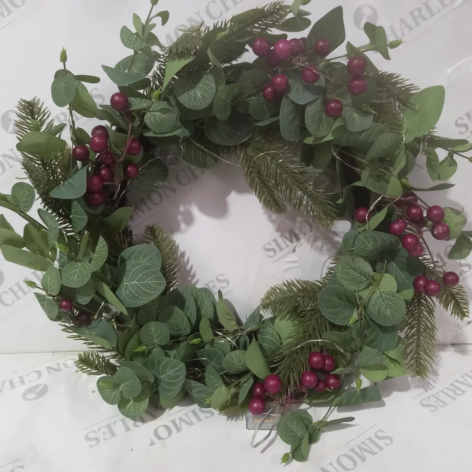 BOXED SARA DAVIES PRE-LIT FAUX EUCALYPTUS & BERRY WREATH