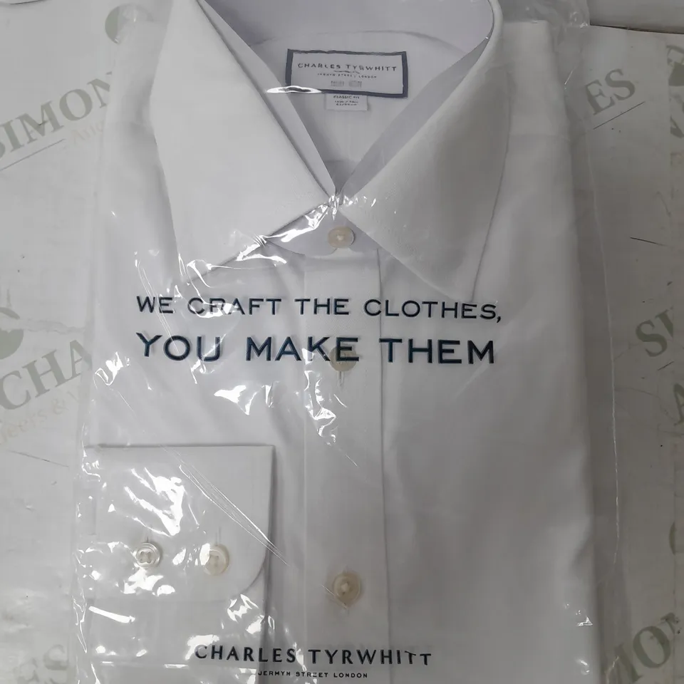 CHARLES TYRWHITT CLASSIC SHIRT IN WHITE - 42/86cm