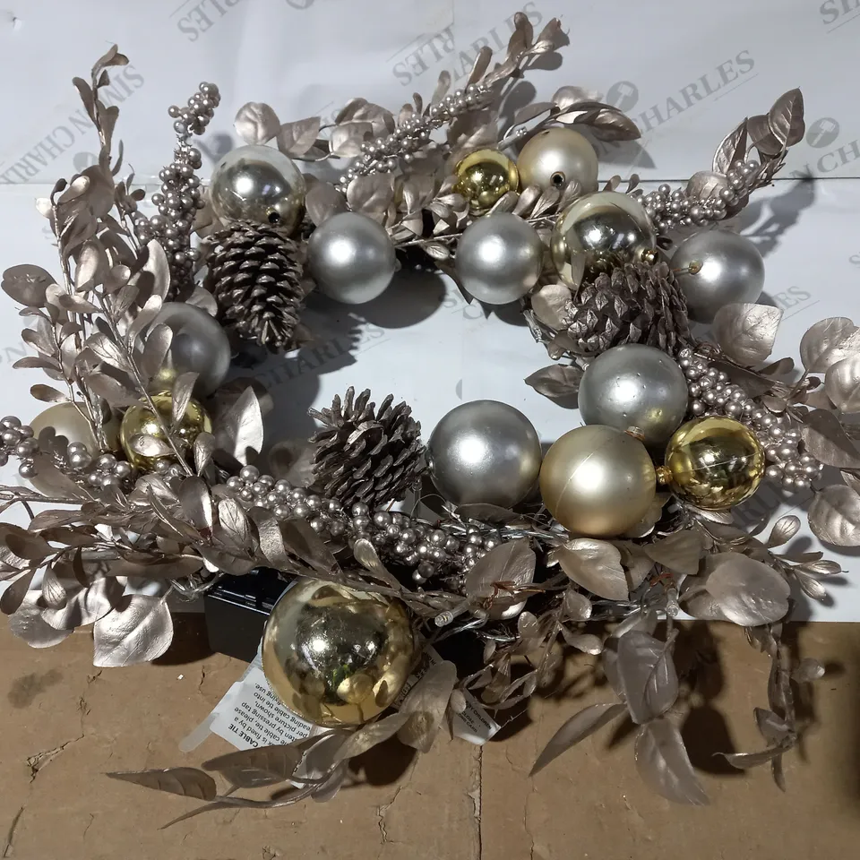 CHAMPAGNE AND GOLD PRE-LIT FESRTIVE WREATH RRP £32.99