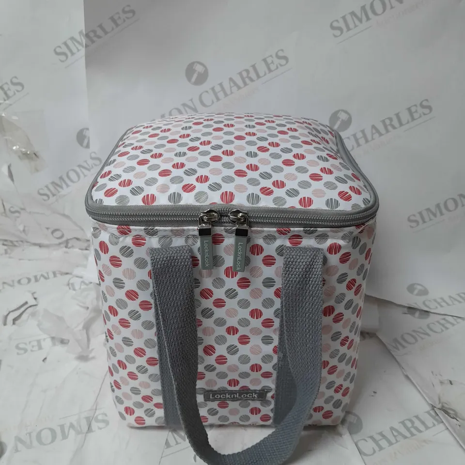 LOCK & LOCK INSULATED PICNIC BAG WITH 3 CONTAINERS