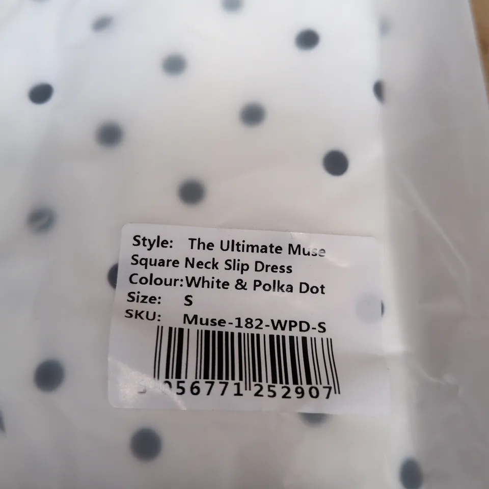BAGGED ODDMUSE THE ULTIMATE MUSE SQUARE NECK SLIP DRESS – WHITE & POLKA DOT, SIZE S