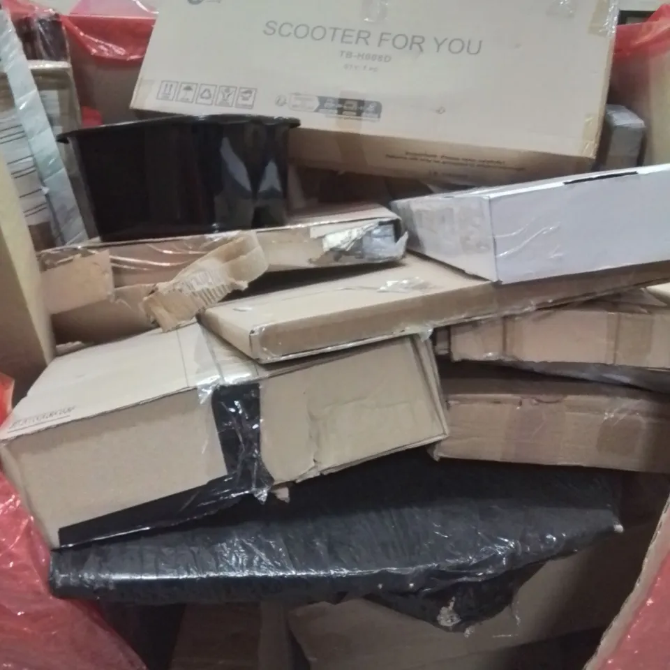 PALLET CONTAINING VARIOUS ASSORTED BOXED HOUSEHOLD ITEMS TO INCLUDE: KIDS SCOOTER, SHOWER SYSTEM, LED BATTEN LIGHT  AND LOTS MORE UNMARKED BOXED ITEMS