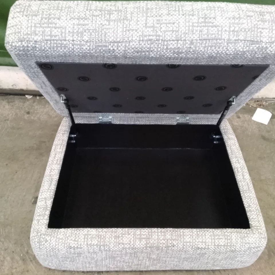 QUALITY DESIGNER G-PLAN SEATTLE STORAGE FOOTSTOOL - REMCO LIGHT GREY