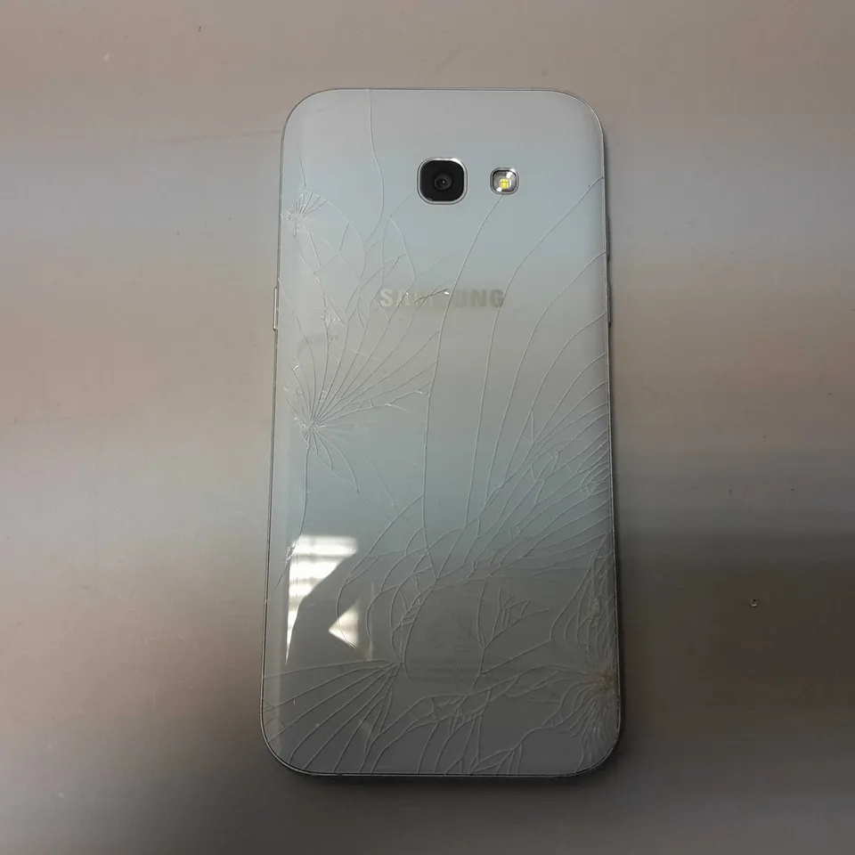 SAMSUNG GALAXY A5 SMARTPHONE 