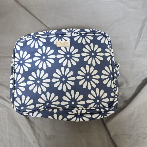 BLUE DAISY-PRINT ZIPPERED BAG (COSMETIC/ACCESSORY)