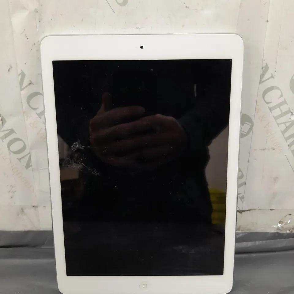 APPLE A1474 IPAD AIR 