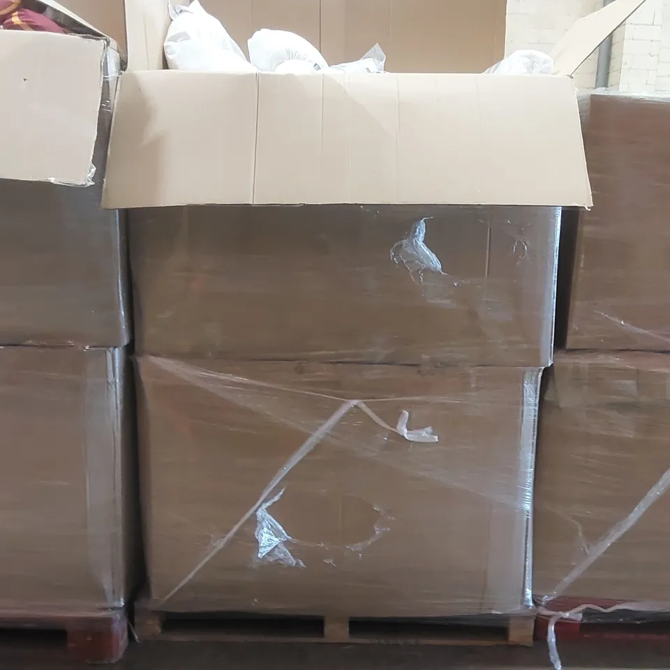 PALLET CONTAINING A VERY LARGE QUANTITY OF ASSORTED PILLOWS AND RELATED BEDDING/COMFORT PRODUCTS ECT