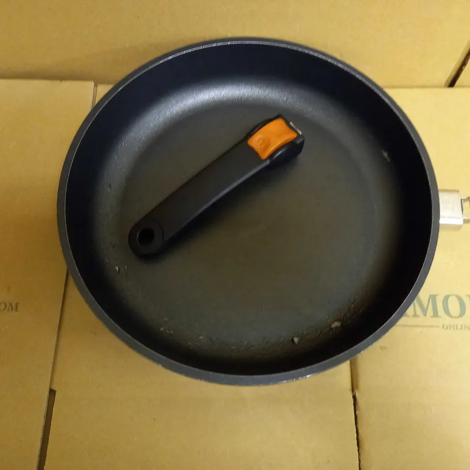 SKK FRYING PAN, 28CM
