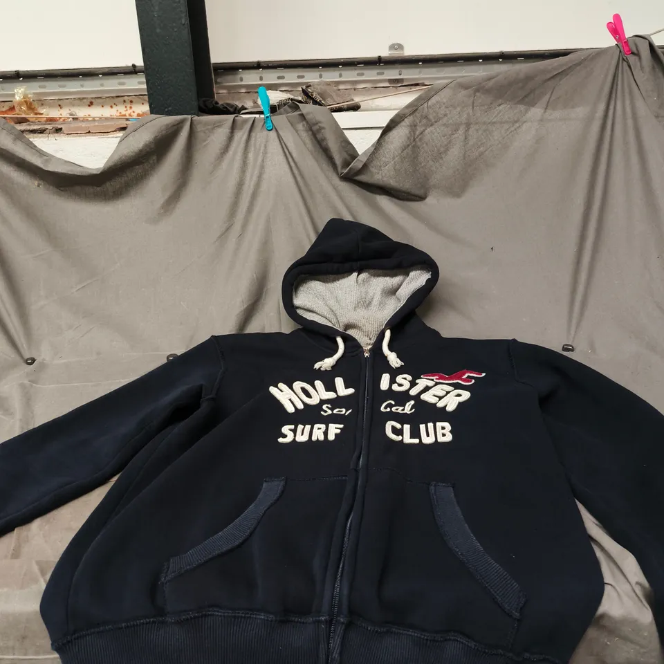 HOLLISTER SO CAL SURF CLUB BLUE HOODIE (SIZE UNSPECIFIED)
