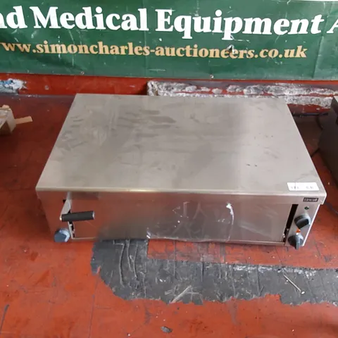 LINCAT IP21B COMMERCIAL PIZZA OVEN